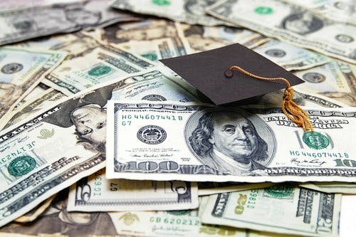 Tuition Deferment: A Promising Solution to Solve U.S.'s $1.3T Student Debt Problem