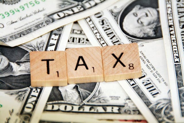 The Pros And Cons of Keeping a Progressive Tax System
