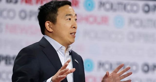 Andrew Yang Says Goodbye to the Democratic Party