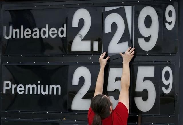 3 Reasons Why Lower Gas Prices Are Not A Good Thing