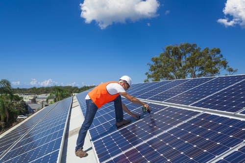 Utilities Wage War Against Solar Power