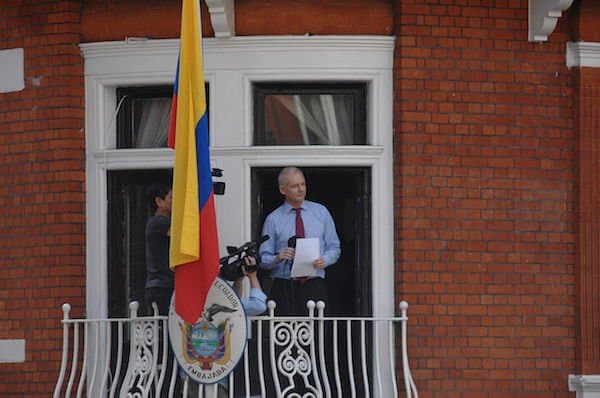 Julian Assange's Reddit AMA Literally Leaves More Unanswered Questions