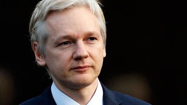 Assange: Dems Must Reinvent Party Or Die