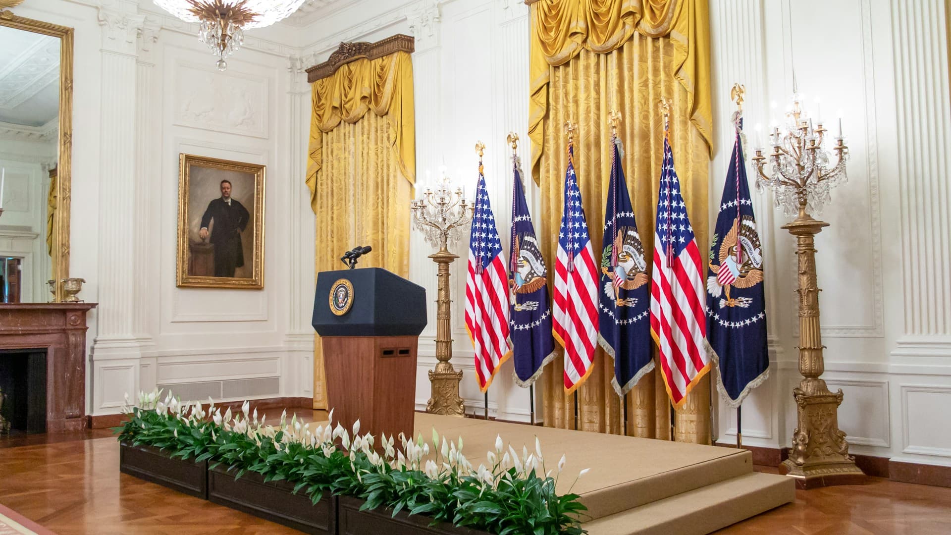Presidential podium set up in White House.