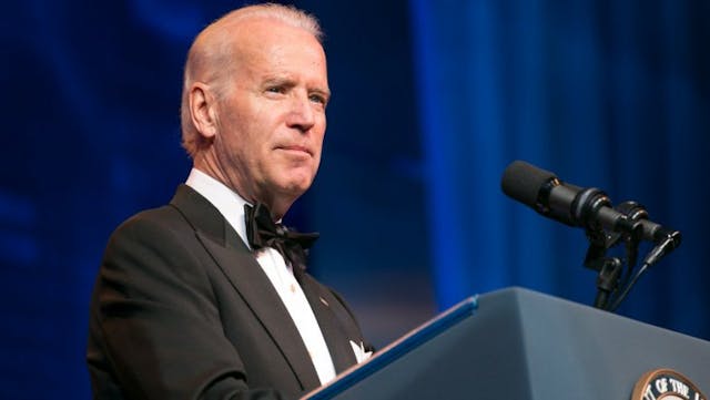 As Candidates Enter Full Campaign Sprint, Biden Could Be Left in the Dust