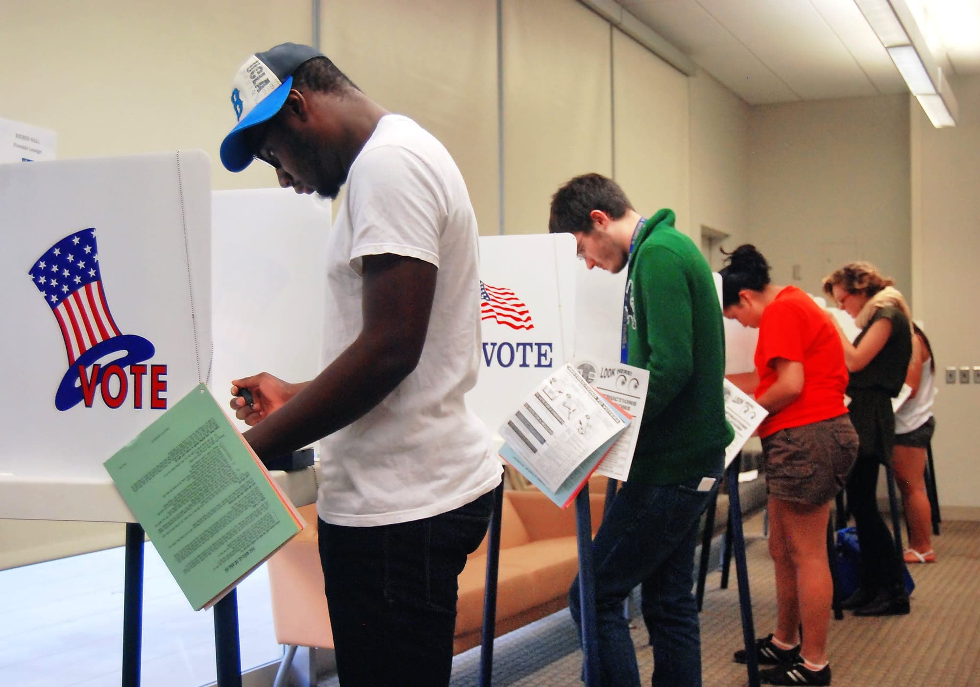 GOP Party Leaders Consider Shutting Out Independents in More Primaries