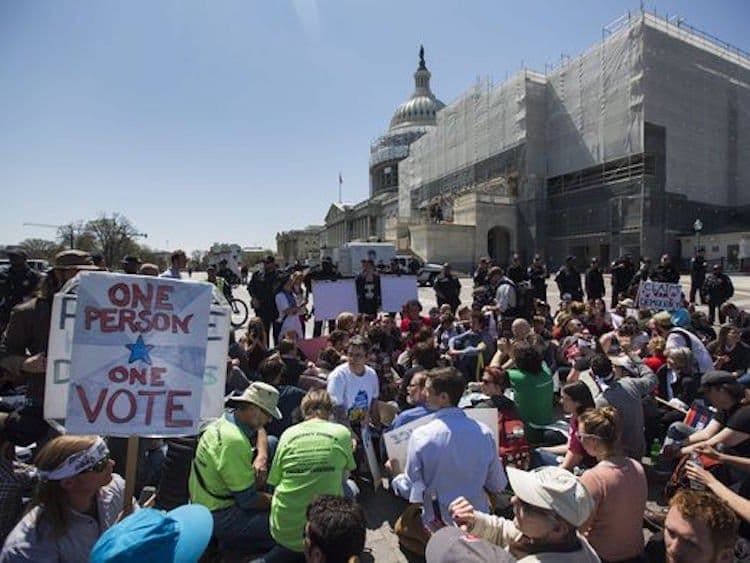 Debriefing Democracy: Nonpartisan Movements In the Spotlight